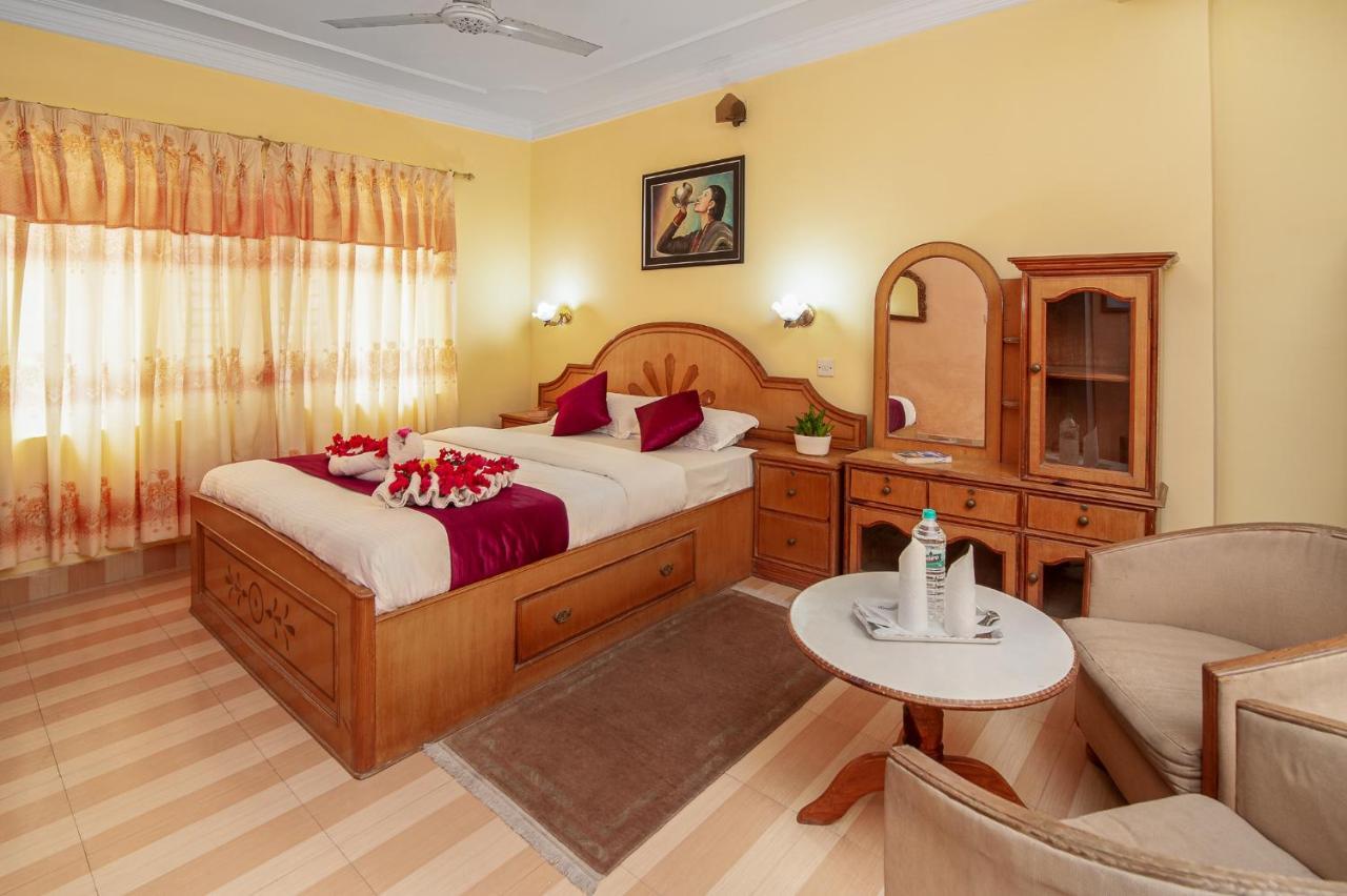 Hotel Yeti Pokhara Room photo
